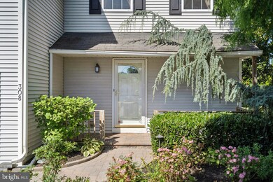 308 Manor Ln unit 5, King of Prussia, PA 19406 - photo 2