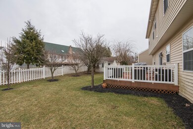 1007 Rosebud St, Reading, PA 19605 - photo 2