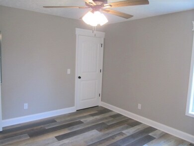 173 Hendon Memorial Rd, Shelbyville, TN 37160 - photo 6