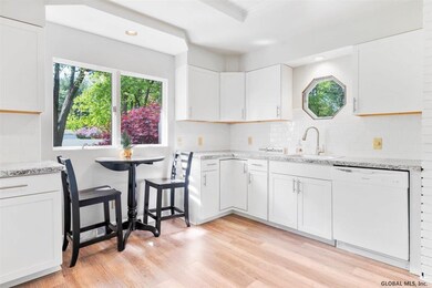 281 Osborne Rd, Albany, NY 12211 - photo 5