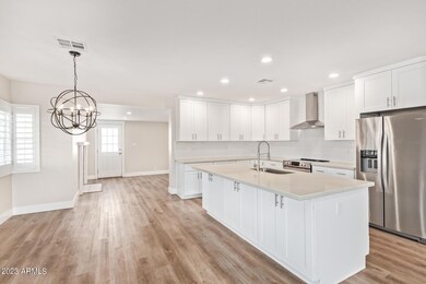 1901 E Avalon Dr, Phoenix, AZ 85016 - photo 7