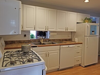 31 Crowningshield Rd, Worcester, MA 01604 - photo 5