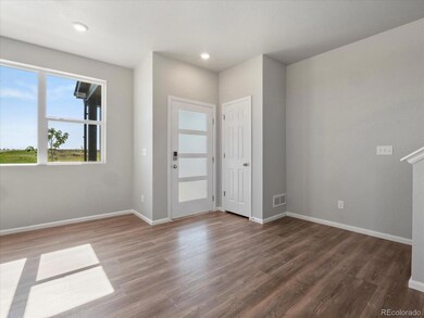 6367 N Netherland Ct, Aurora, CO 80019 - photo 2