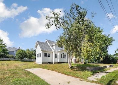 703 Des Moines St, Emmetsburg, IA 50536 - photo 3