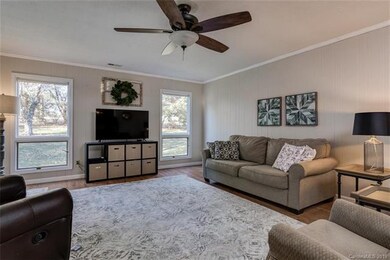 23 Coronet Ln, Hendersonville, NC 28792 - photo 4