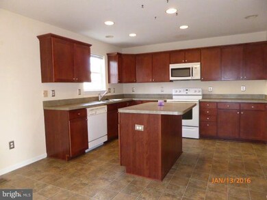 311 Pendleton Ln, Strasburg, VA 22657 - photo 5