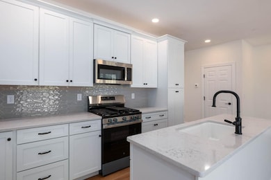 1B Dearborn Cir, Goffstown, NH 03045 - photo 6