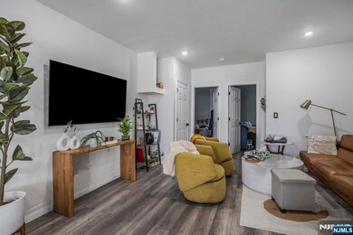 211 1st St unit 3, Jersey City, NJ 07302 - photo 2