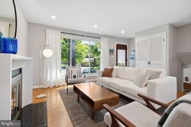 3519 Plyers Mill Ct, Kensington, MD 20895 - photo 6