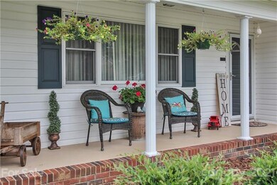 143 Doe Trail Ln, Statesville, NC 28625 - photo 2