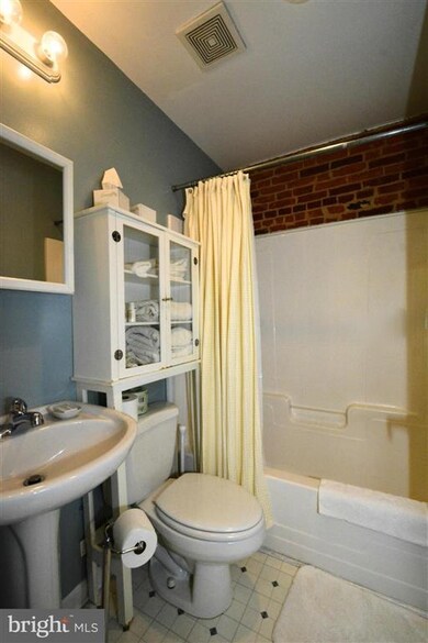 1712 Thames St unit 3RD FL., Baltimore, MD 21231 - photo 5