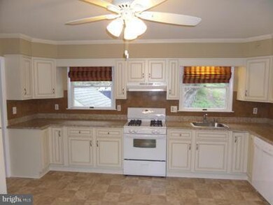 2935 Charles St, Fallston, MD 21047 - photo 3