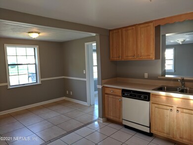 6931 Delisle Dr, Jacksonville, FL 32244 - photo 6