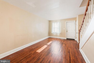 3704 Flowerton Rd, Baltimore, MD 21229 - photo 4