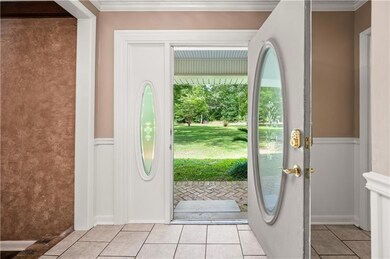 218 Hamilton Dr, Pineville, LA 71360 - photo 2