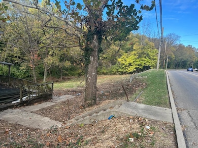 1521 Hunt Rd, Cincinnati, OH 45215 - photo 4