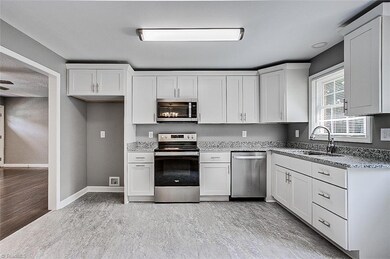 1755 Brook Dr, Asheboro, NC 27205 - photo 4