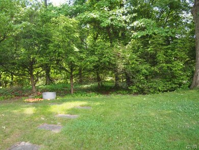 544 Fairview St unit 550, Emmaus, PA 18049 - photo 3