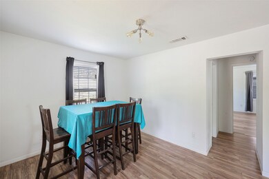 1130 W Day St, Denison, TX 75020 - photo 4