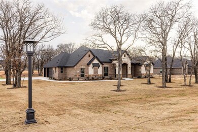 153 Clayton Crossing, Springtown, TX 76082 - photo 2