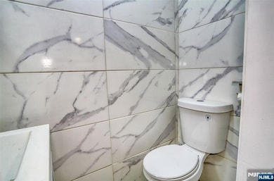 9017 Riverside Place unit House, North Bergen, NJ 07047 - photo 7