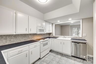 173 Greenridge Rd, Clover, SC 29710 - photo 6