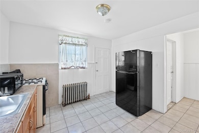 665 Nasby Place, Far Rockaway, NY 11691 - photo 5