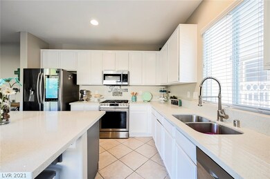 BEAUTIFUL KITCHEN