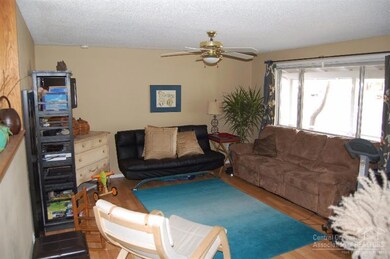 1253 NE Hollinshead Dr, Bend, OR 97701 - photo 5