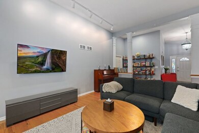 2615 Snowbird Ln, Naperville, IL 60564 - photo 4