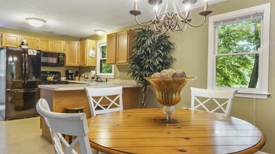 22 Porter St, Shirley, MA 01464 - photo 4