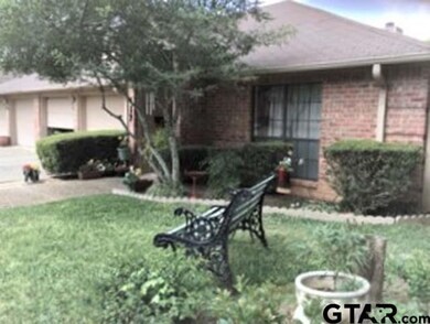 417 417 Amberwood Cir, Tyler, TX 75701 - photo 3