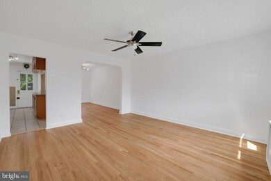 236 Linden Ave, Towson, MD 21286 - photo 5