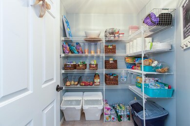 2 Marks Ct, Londonderry, NH 03053 - photo 7