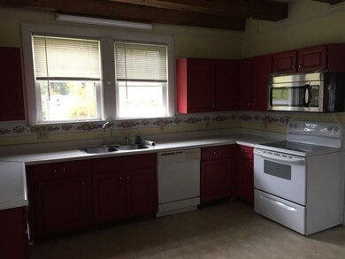 291 Railroad St, Littleton, NH 03561 - photo 4