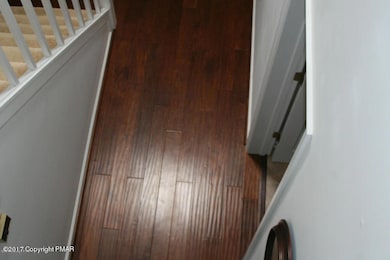 95 Village Dr, Stroudsburg, PA 18360 - photo 6