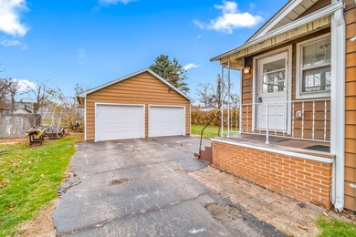 230 Compton St, Bronson, MI 49028 - photo 4