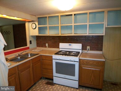 95 Jericho Ln, Berkeley Springs, WV 25411 - photo 3