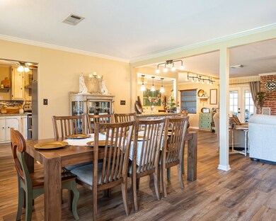 601 8th St, Bay City, TX 77414 - photo 5