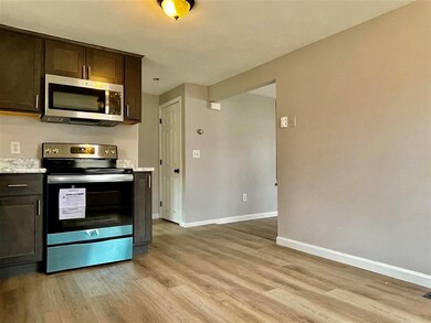 19 Townhouse Rd, Allenstown, NH 03275 - photo 4