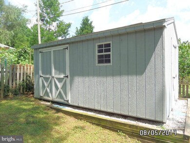 4905 Catalpha Rd, Baltimore, MD 21214 - photo 3