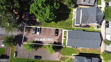 521 N Broad St unit B, Lansdale, PA 19446 - photo 2