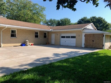 1305 Forbes St, North Tonawanda, NY 14120 - photo 2