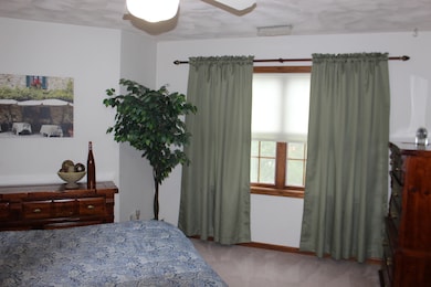 215 Crystal Lake Rd, Lake In the Hills, IL 60156 - photo 4