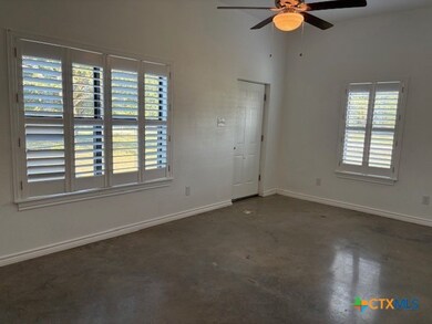 17307 Old 81 unit D, Troy, TX 76579 - photo 4
