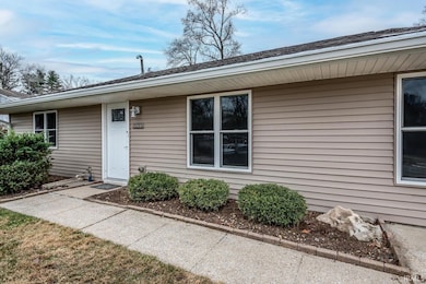 3211 N Stoneycrest Rd, Bloomington, IN 47404 - photo 3