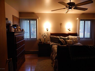 4226 Woodacres Dr, East Stroudsburg, PA 18301 - photo 7