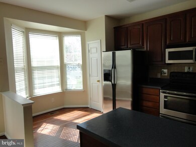 4903 Benecia Ln, Dumfries, VA 22025 - photo 4