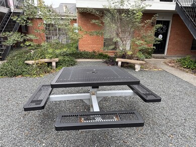 425 E 9th St unit 16, Houston, TX 77007 - photo 3