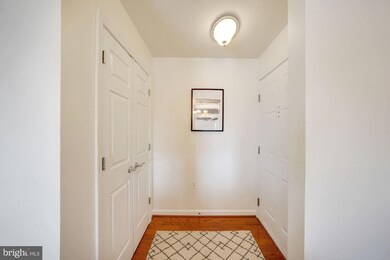 The West Village of Shirlington unit 403, Arlington, VA 22204 - photo 2
